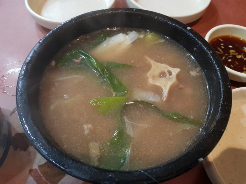 꼬리곰탕 – 영춘옥 –